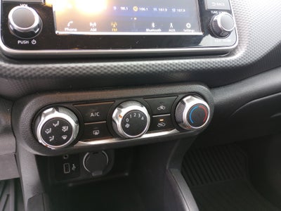 2021 Nissan Kicks S Xtronic CVT