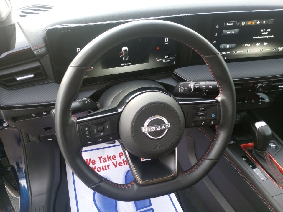 2025 Nissan Kicks SR FWD