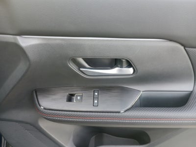 2025 Nissan Kicks SR FWD