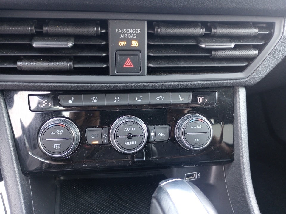 2019 Volkswagen Jetta 1.4T R-Line