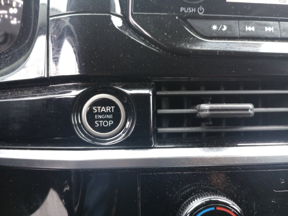 2022 Nissan Pathfinder S 2WD