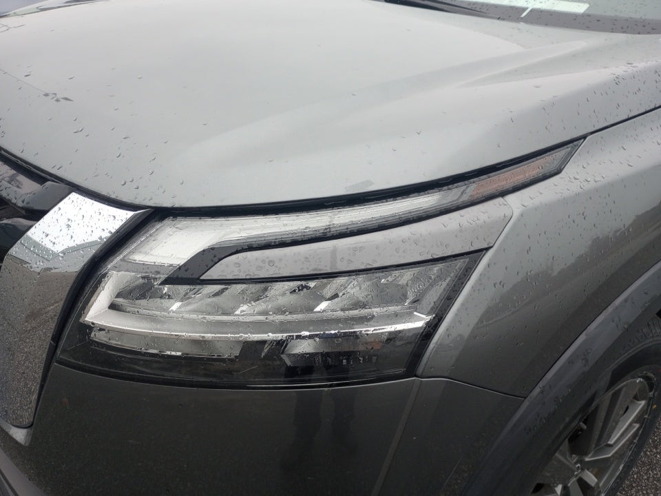 2022 Nissan Pathfinder S 2WD