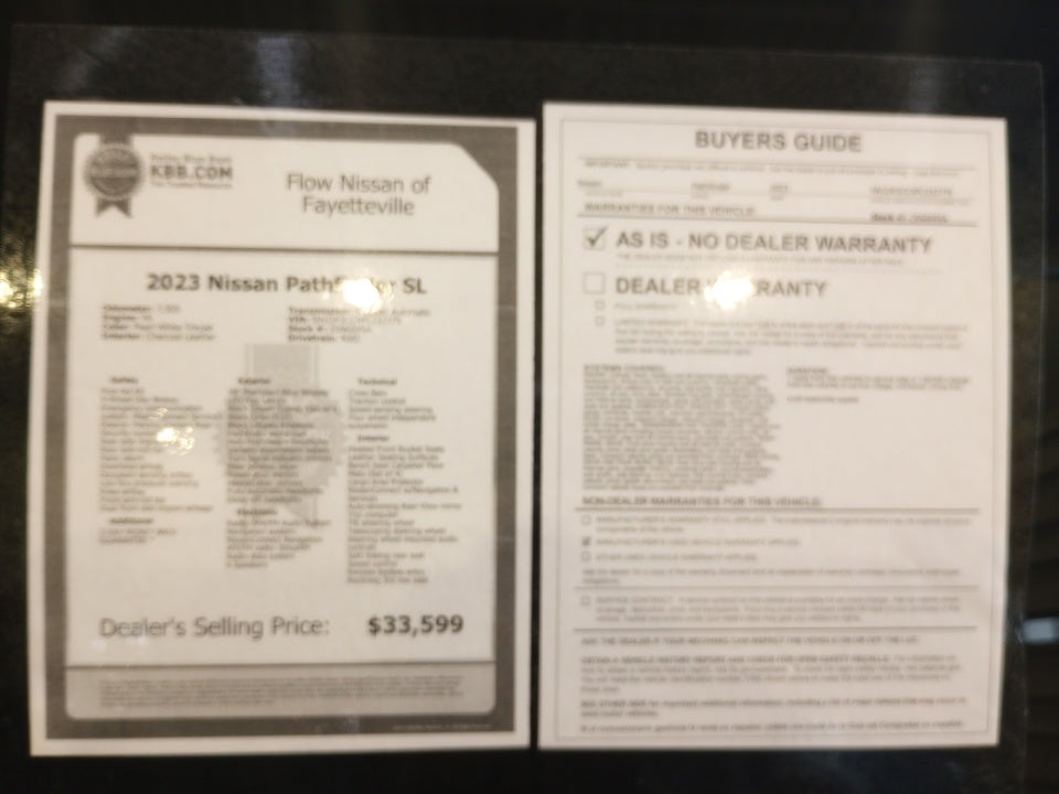 2023 Nissan Pathfinder SL 4WD