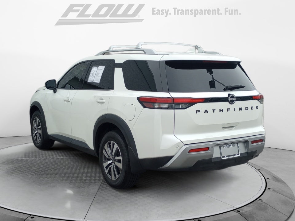 2023 Nissan Pathfinder SL 4WD