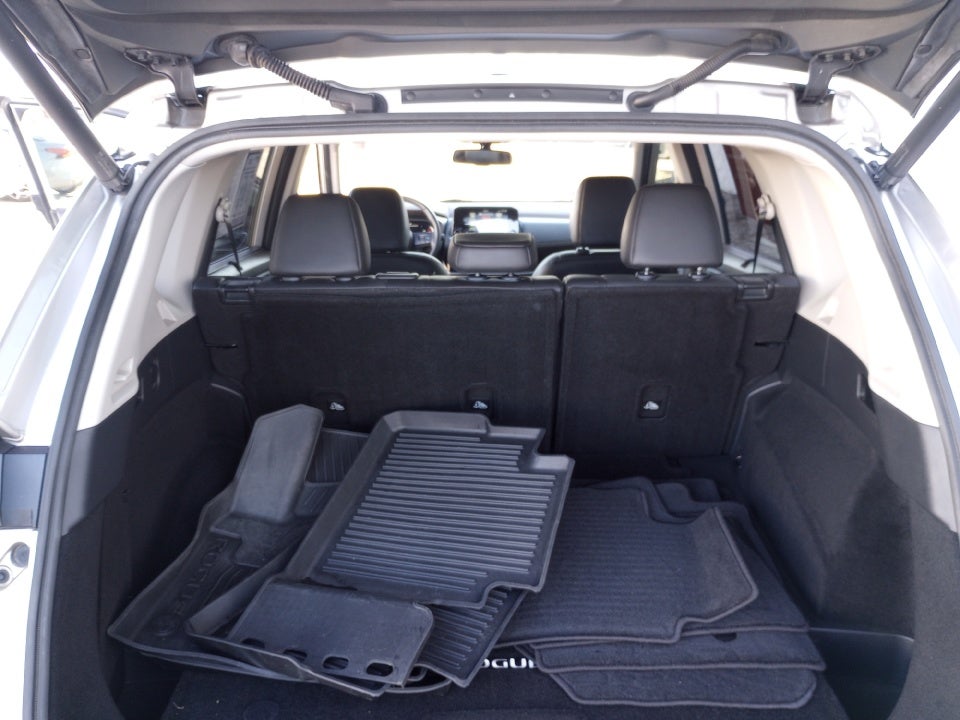 2021 Nissan Rogue Platinum FWD