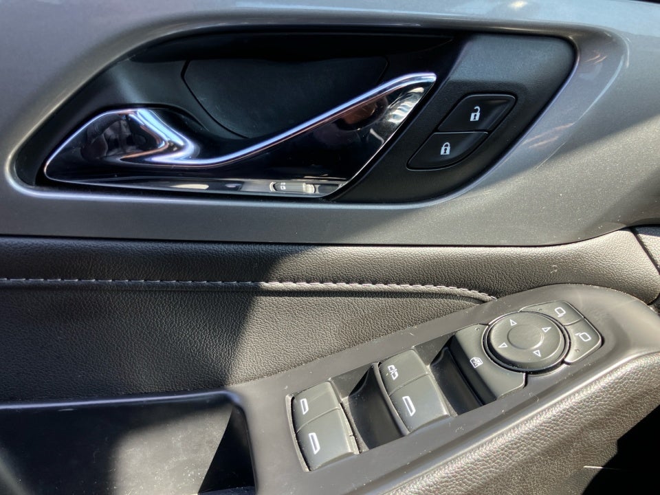 2022 Chevrolet Traverse AWD LT Cloth