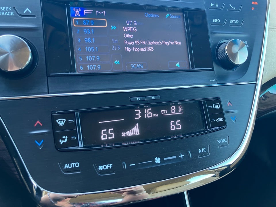 2014 Toyota Avalon XLE