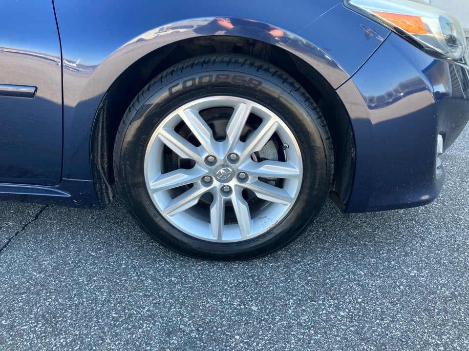 2014 Toyota Avalon XLE