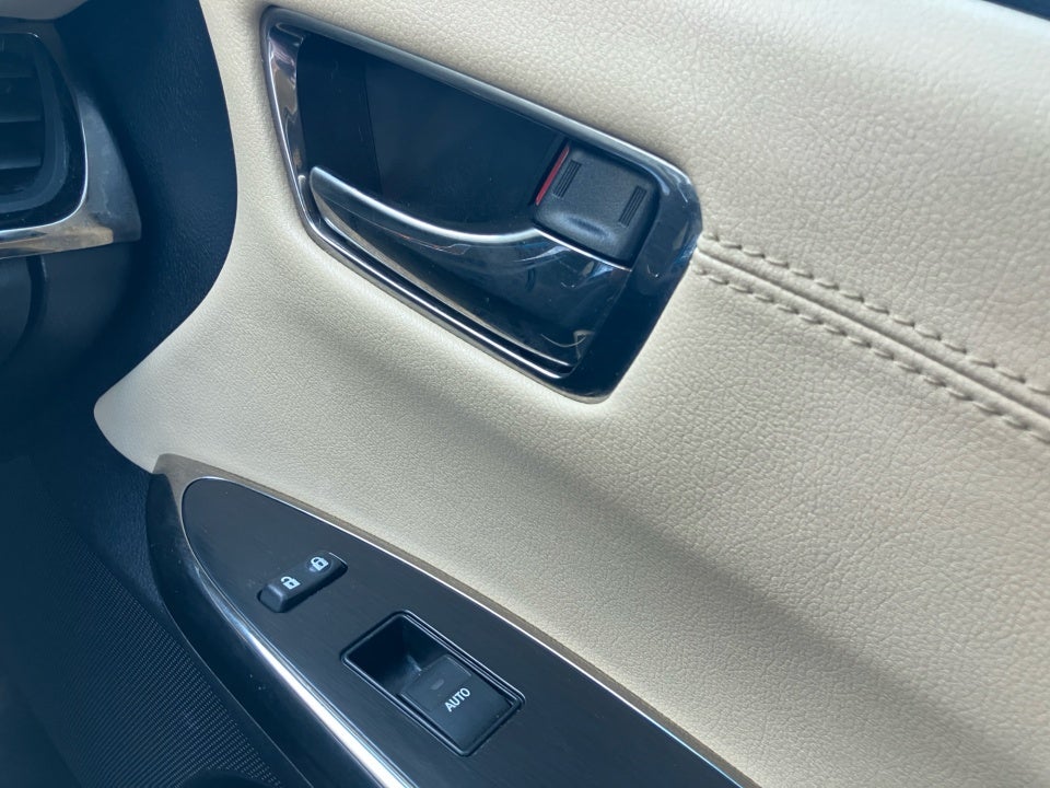 2014 Toyota Avalon XLE