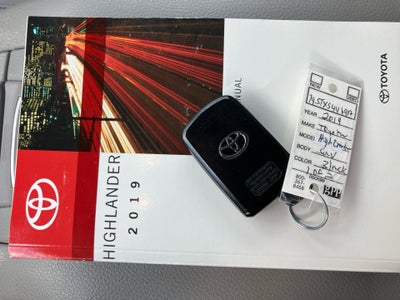 2019 Toyota Highlander Limited Platinum