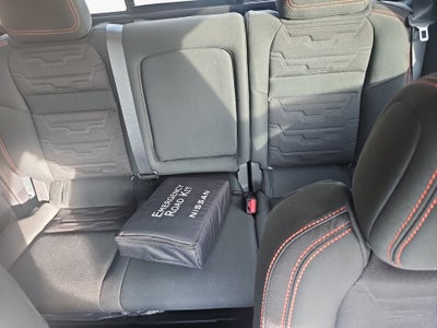 2025 Nissan Frontier Crew Cab PRO-4X 4x4