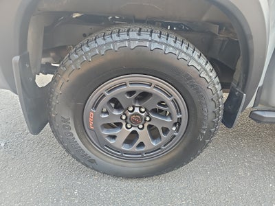 2025 Nissan Frontier Crew Cab PRO-4X 4x4