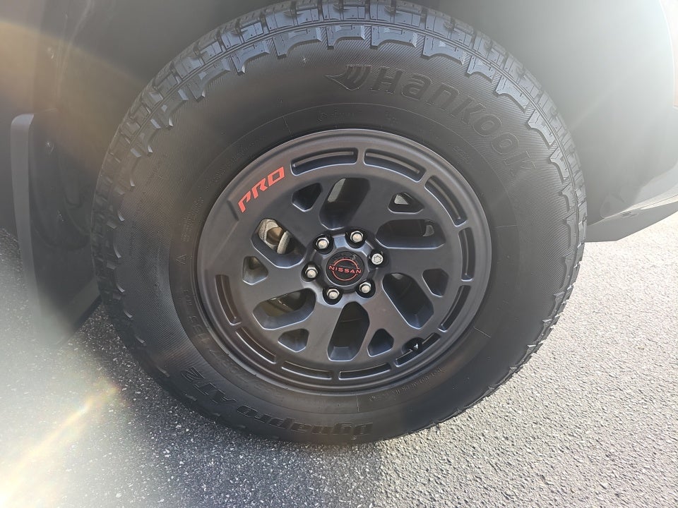 2025 Nissan Frontier Crew Cab PRO-4X 4x4