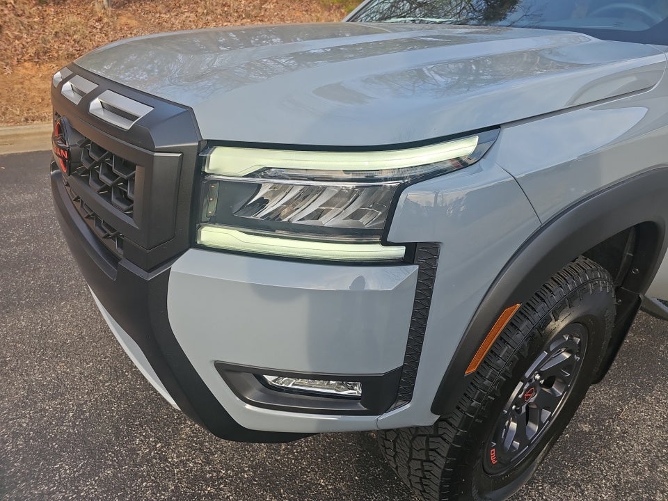 2025 Nissan Frontier Crew Cab PRO-4X 4x4