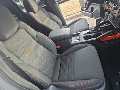 2025 Nissan Frontier Crew Cab PRO-4X 4x4