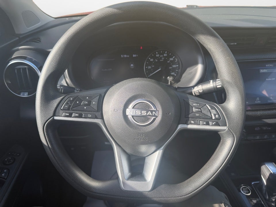 2022 Nissan Kicks SV Xtronic CVT