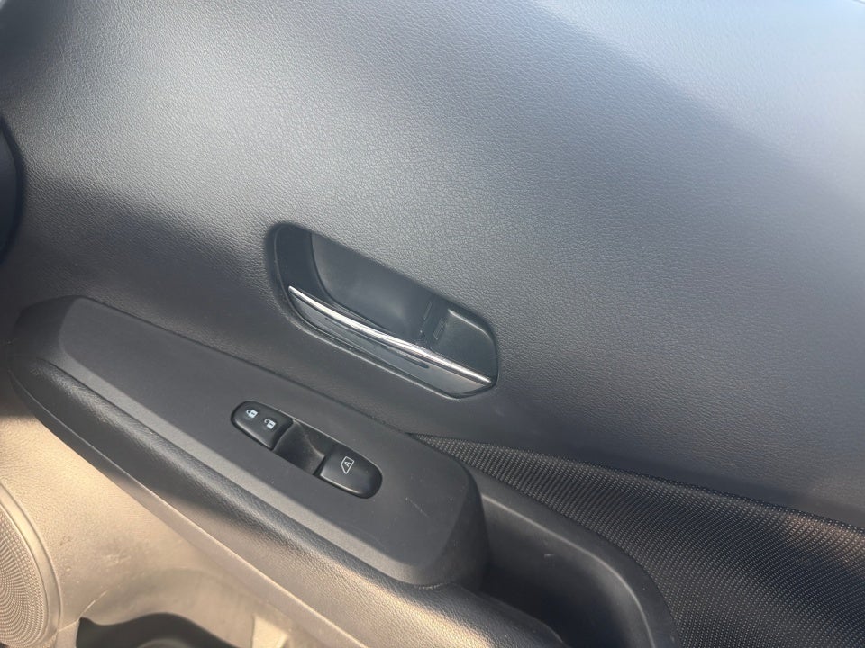 2022 Nissan Kicks SV Xtronic CVT