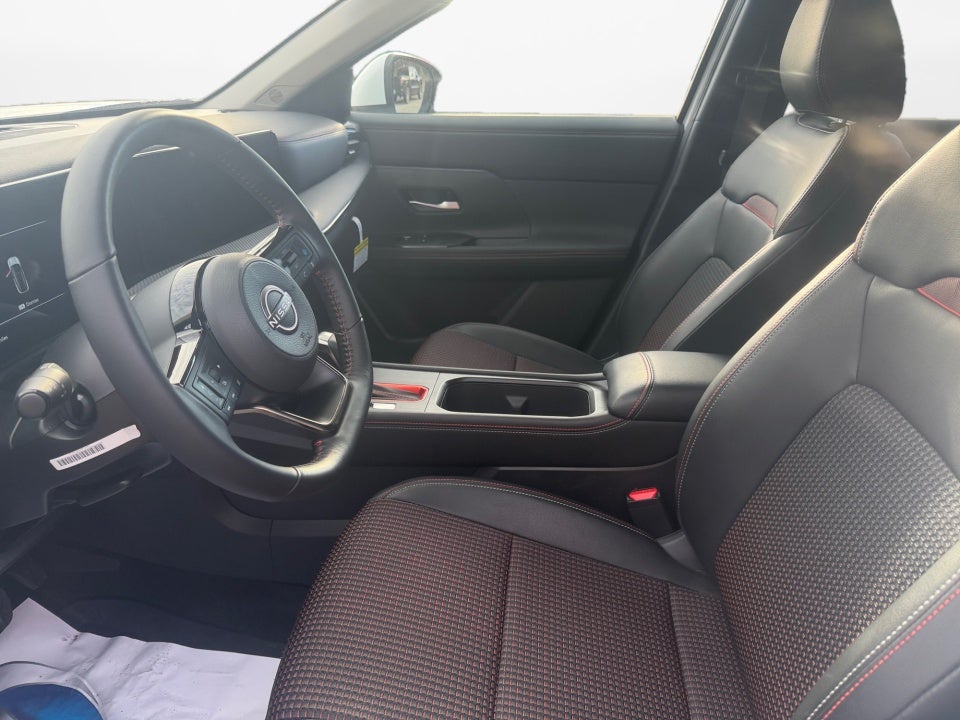 2025 Nissan Kicks SR Intelligent AWD