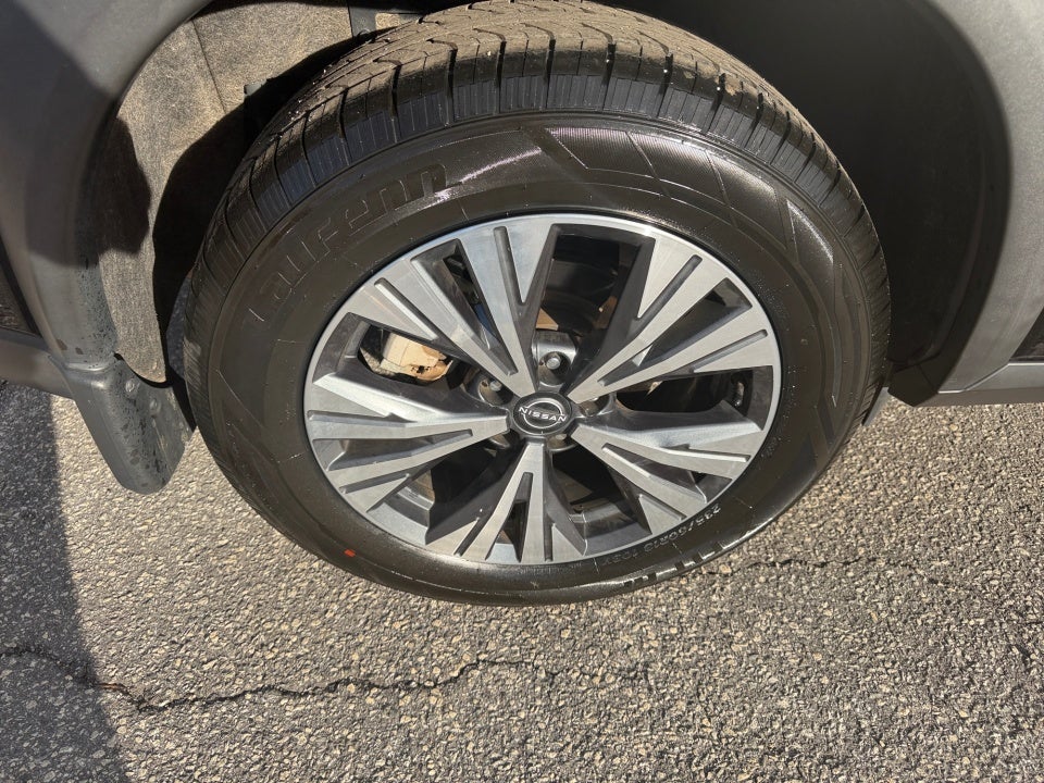 2022 Nissan Rogue SV FWD