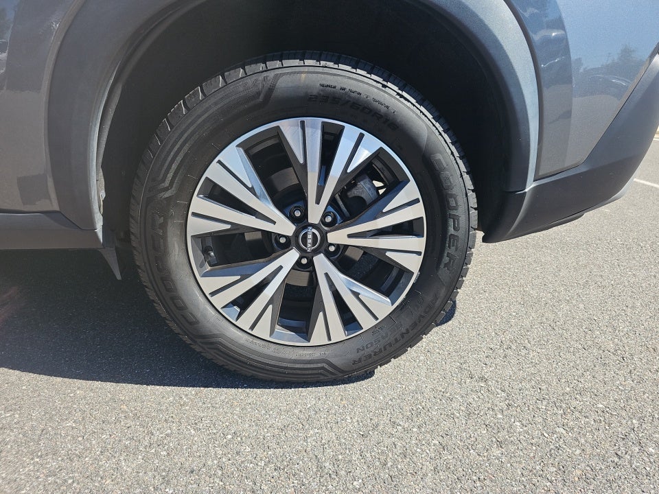 2022 Nissan Rogue SV FWD