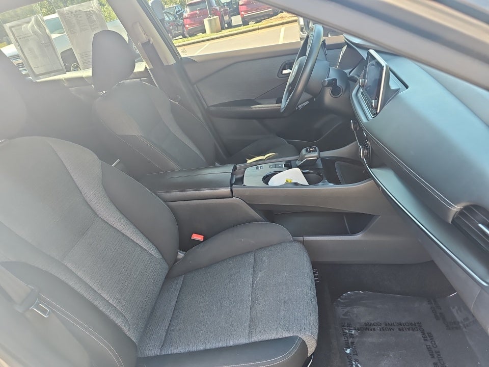 2022 Nissan Rogue SV FWD