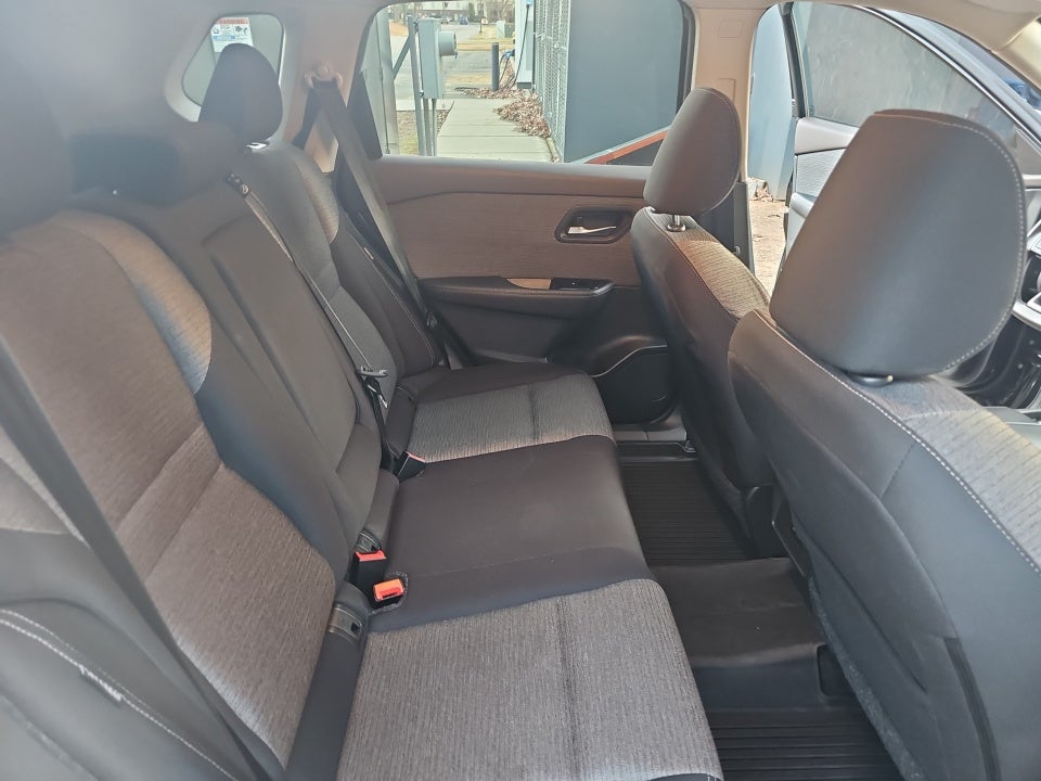 2023 Nissan Rogue SV FWD