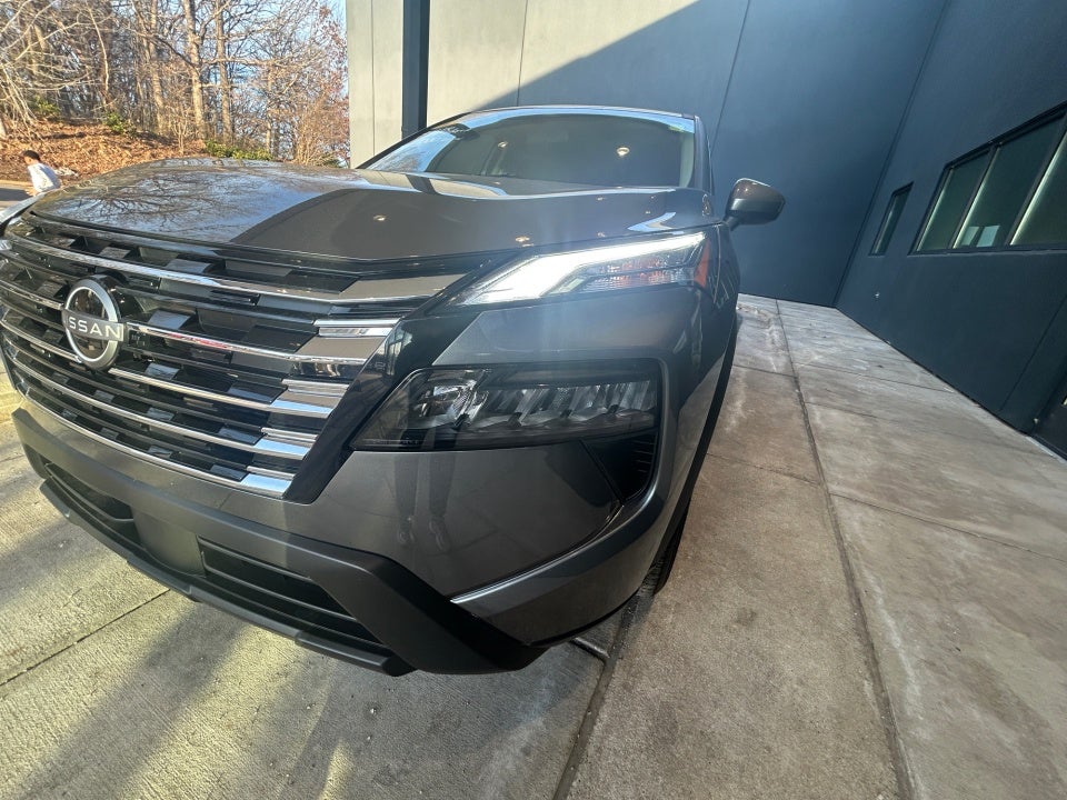 2025 Nissan Rogue SV FWD