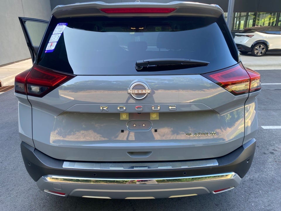 2023 Nissan Rogue Platinum FWD