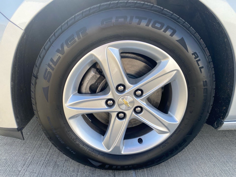 2022 Chevrolet Malibu FWD LS