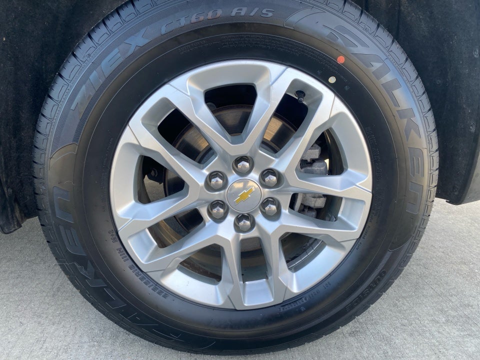 2020 Chevrolet Traverse AWD LS