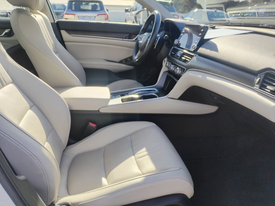 2022 Honda Accord Hybrid Touring