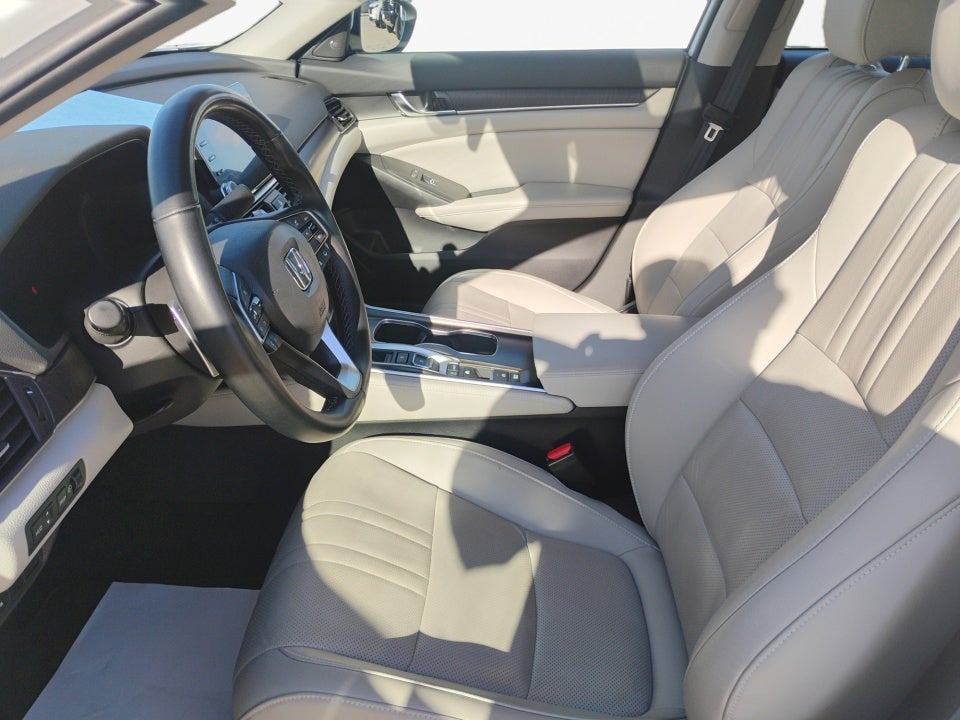 2022 Honda Accord Hybrid Touring