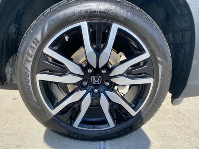 2020 Honda Pilot AWD Touring 8 Passenger