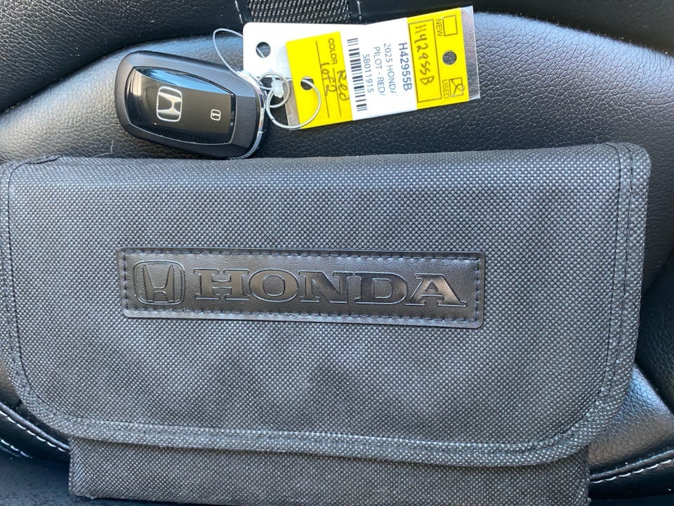 2025 Honda Pilot Touring