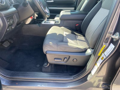 2017 Toyota Tundra SR5 5.7L V8