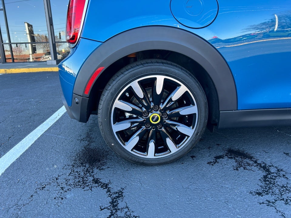 2024 MINI SE Hardtop Cooper