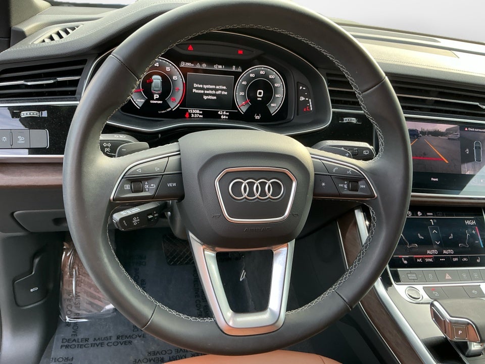 2025 Audi Q8 Premium 55 TFSI quattro