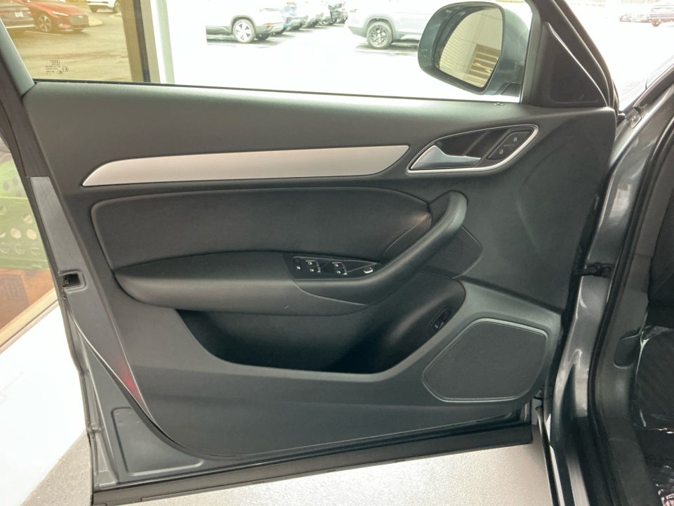 2017 Audi Q3 2.0T Premium