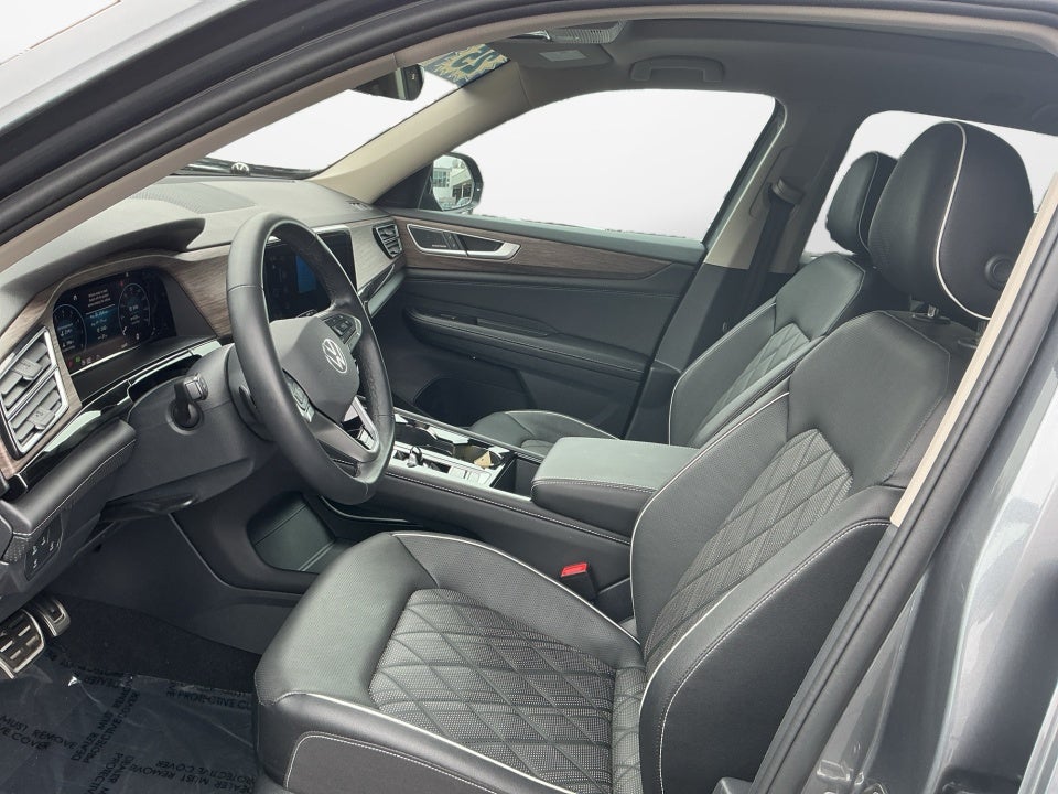 2025 Volkswagen Atlas 2.0T SEL Premium R-Line