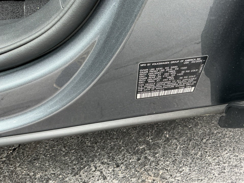 2025 Volkswagen Atlas 2.0T SEL Premium R-Line