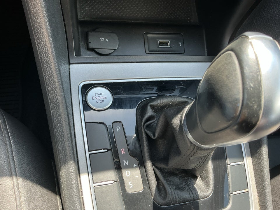 2020 Volkswagen Passat 2.0T R-Line