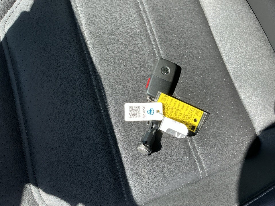 2020 Volkswagen Passat 2.0T R-Line