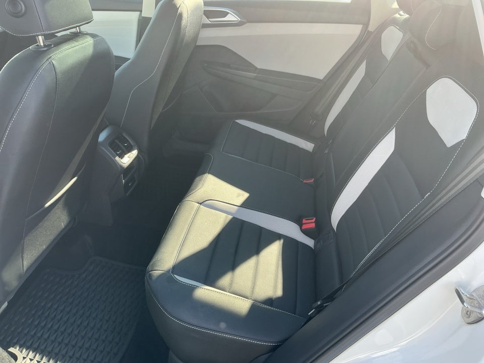 2025 Volkswagen Taos 1.5T SEL