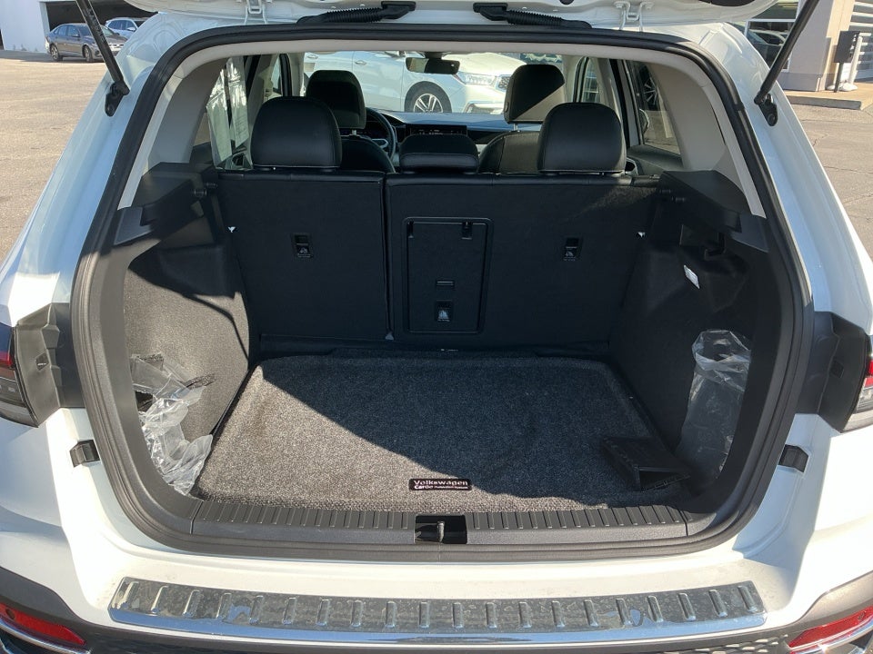 2025 Volkswagen Taos 1.5T SEL