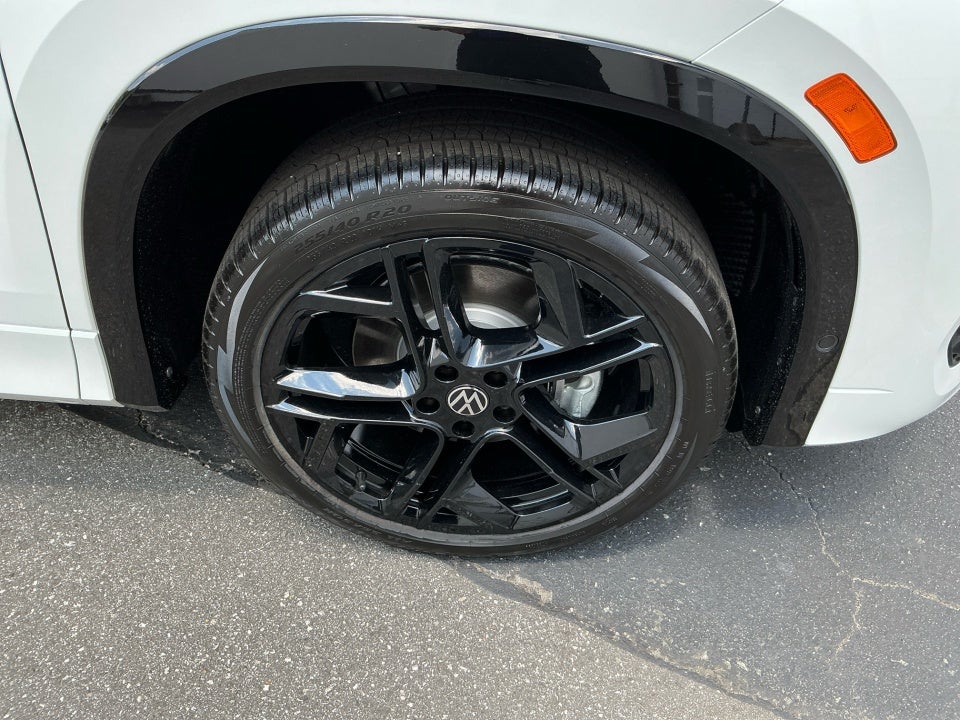 2025 Volkswagen Tiguan 2.0T SE R-Line Black