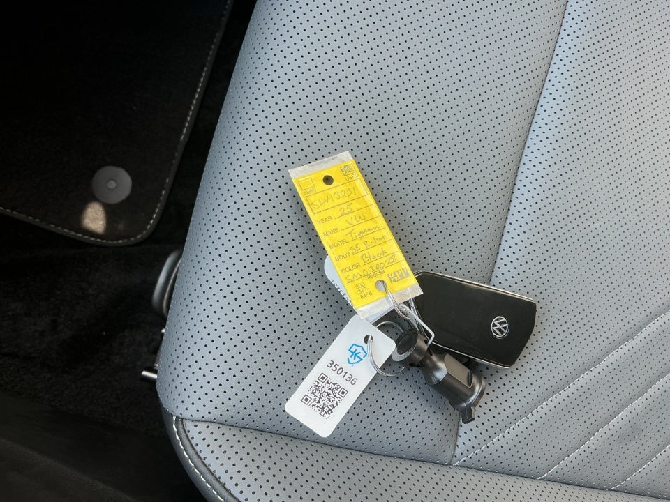 2025 Volkswagen Tiguan 2.0T SE R-Line Black