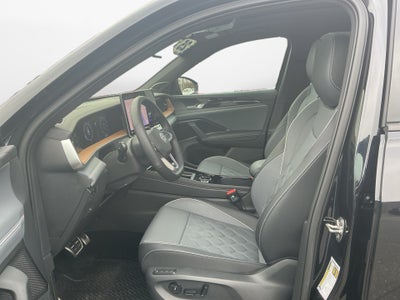 2025 Volkswagen Tiguan 2.0T SEL R-Line