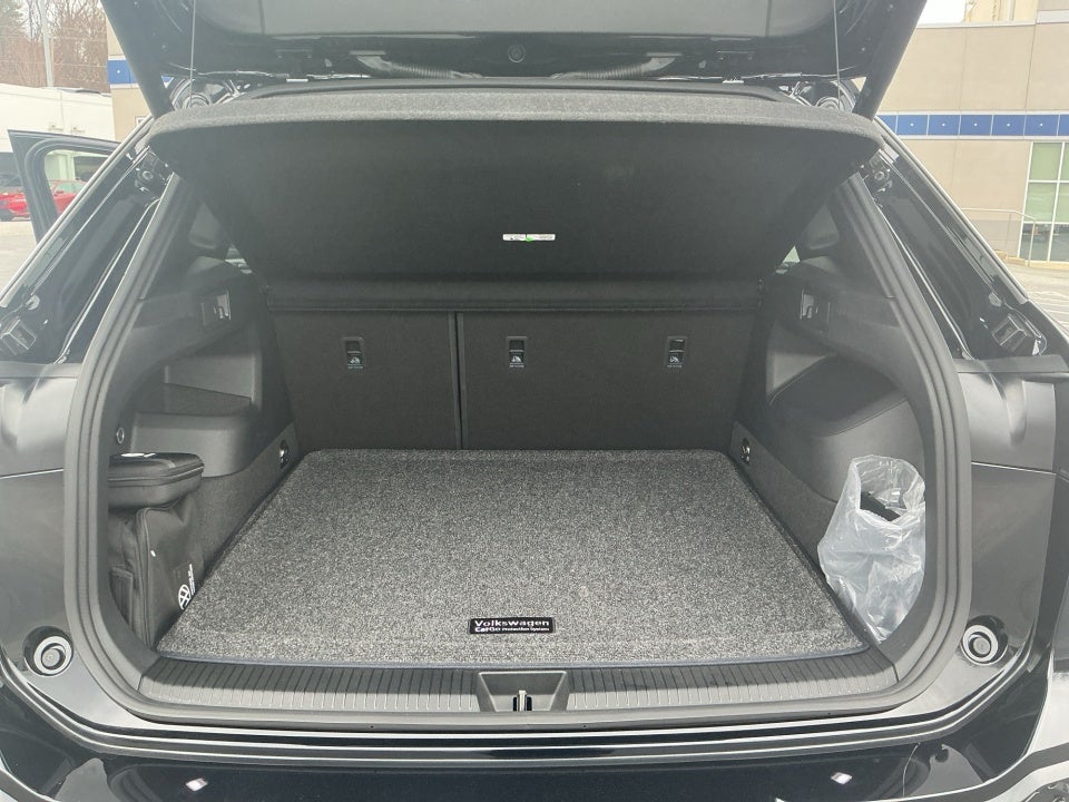 2025 Volkswagen Tiguan 2.0T SEL R-Line