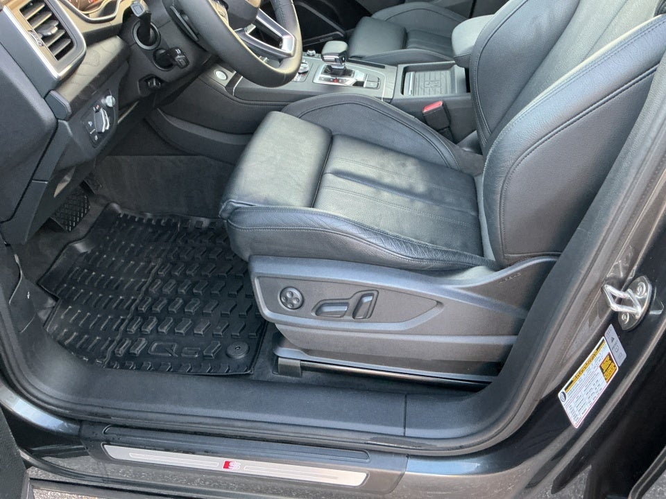 2020 Audi Q5 Prestige 55 TFSI e quattro S tronic