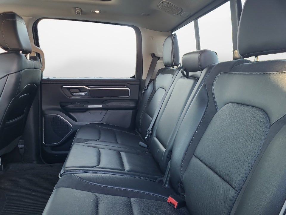 2022 RAM 1500 Laramie Crew Cab 4x4 5'7" Box